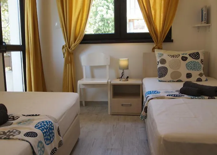 Burkopolis Feriehus *